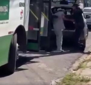 Idoso é detido após denúncias de assédio contra adolescentes dentro de ônibus em Cuiabá