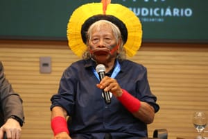 Cacique Raoni é internado na UTI com suspeita de sepse e pneumonia, aponta boletim médico