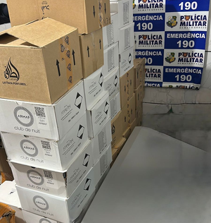 Passageiro é preso com carga de perfumes e produtos eletrônicos sem nota fiscal em ônibus na BR-364