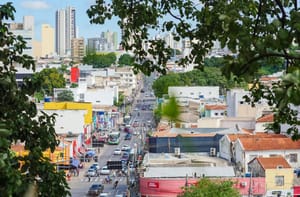 Comércio e setor de serviços impulsionam economia de Mato Grosso em 2026