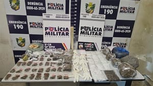 Suspeitos são presos com 6 quilos de maconha e 2,9 mil porções de cocaína