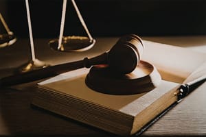 Tribunal do Júri condena réu a 16 anos de prisão por tentativa de homicídio qualificado