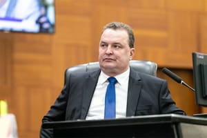 "Não vamos fechar as portas para ninguém", diz Max Russi sobre alianças para 2026