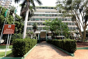 Prefeitura retoma descontos de consignações na folha dos servidores após decisão judicial