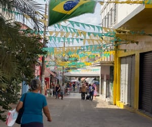 Feriado altera funcionamento de serviços e movimenta programação em Cuiabá