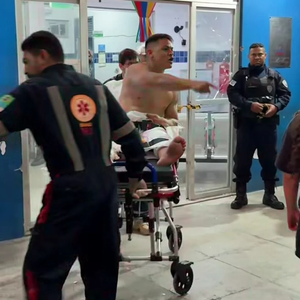 Ataque durante live deixa assessor morto e vereador baleado em frente a UPA no RN