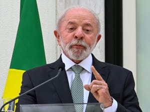 "Neymar é o primeiro convocado home office do mundo", ironiza Lula