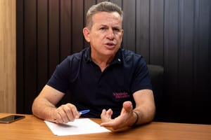 Mauro Mendes afirma que decisão sobre Jayme Campos não depende apenas do União Brasil