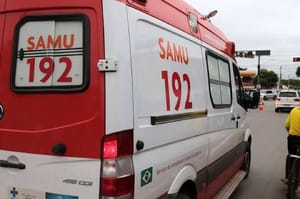 Colisão frontal entre duas motos deixa dois motociclistas gravemente feridos em Alto Garças