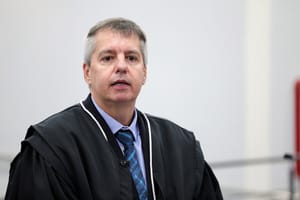 Julgamento de acusados pela morte de Zampieri é interrompido após jurado passar mal