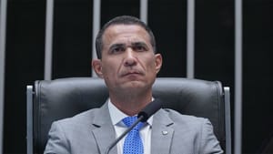 Câmara instala comissão para discutir redução da maioridade penal para 16 anos