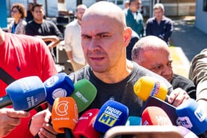 Abilio chama fala de Paulo Figueiredo de “idiota” após ataque a mulheres; veja o vídeo