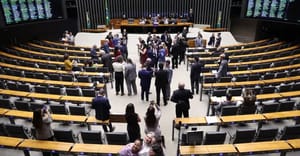 Câmara confirma perda de mandato de deputados do PT e União Brasil após recontagem dos votos