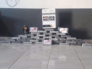 PM apreende mais 46 tabletes de cocaína após queda de aeronave em Reserva do Cabaçal