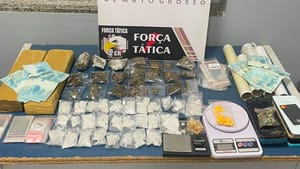 Traficante é preso com tabletes de drogas, comprimidos de ecstasy e R$ 3,4 mil em dinheiro