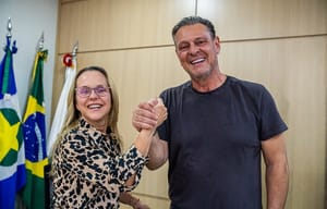 Fávaro oficializa escolha de Natasha e encerra disputa interna no PSD pelo Governo
