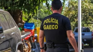 Operação do Gaeco mira grupo criminoso por esquema de R$ 28 milhões e sequestra aeronave