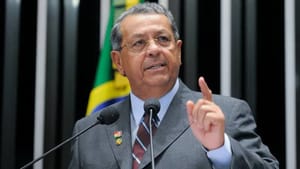 Jayme Campos manifesta apoio ao fim da escala 6x1 e pede diálogo responsável no Senado