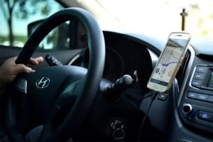 BNDES aprova R$ 1 bilhão em financiamentos para motoristas de aplicativos; veja