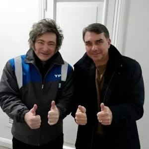 Milei confirma viagem ao Brasil para apoiar pré-candidatura de Flávio Bolsonaro