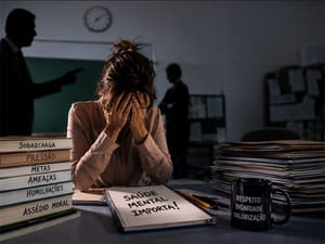 Assédio moral leva professoras de Mato Grosso à Justiça e expõe crise na educação pública