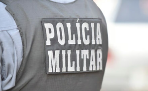 Homem invade casa da ex, sobe em telhado e faz ameaças de morte em Cuiabá