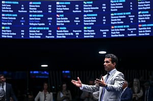 PEC que cria aposentadoria especial para agentes de saúde volta a ser debatido