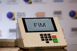Começa nesta segunda prazo para pedir voto em trânsito; saiba como fazer