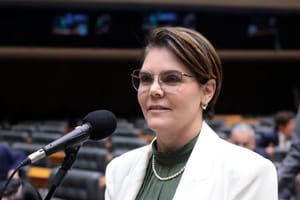 Coronel Fernanda é a mais lembrada para deputada federal; Percent Brasil captou 32 nomes