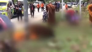 Vídeo mostra momento em que criança de 11 anos atropela monges e deixa oito mortos