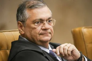 Dino manda partidos explicarem possível controle de emendas por dirigentes nacionais
