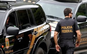 PF caça suspeita de usar documentos falsos para abrir contas e desviar valores no Paraná