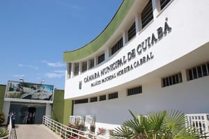 Câmara de Cuiabá adia eleição da Mesa Diretora para outubro e acirra disputa pelo comando
