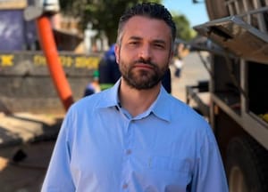 Abilio oficializa novo secretário de Infraestrutura e efetiva Reginaldo na Educação