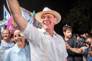 Fávaro tem candidatura questionada pelo TRE-MT por falta de certidões e erro na foto