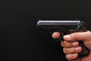 PM reage a assalto, troca tiros com criminoso e suspeito acaba baleado em Cuiabá