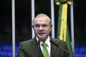 Wellington Fagundes afirma ser bolsonarista e desafia eleitor a comparar trajetórias