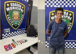 Suspeito de furtar mercados é detido com chocolates e mochila cheia de produtos em VG
