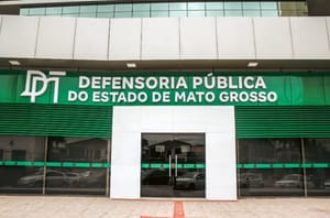 Justiça bloqueia R$ 117 mil do Estado para garantir tratamento a criança com doença rara