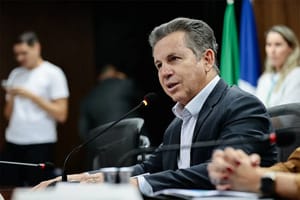 Transação com Oi foi usada para transferir dinheiro de MT para família de Mauro Mendes, diz PF