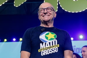 Horário eleitoral: Pivetta mostra infância, recuperação de MT e vistoria com Mauro