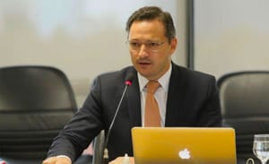 CNJ aprova proposta e extingue aposentadoria compulsória como punição a magistrados