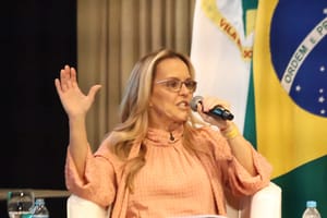 Plano de governo de Natasha prevê fila única na saúde, Secretaria da Mulher e cashback do ICMS