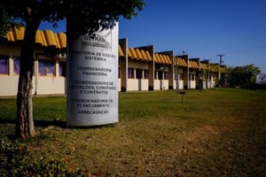 Justiça manda ex-servidores do Detran pagar R$ 335 mil por esquema de multas