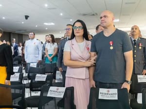 Abilio desiste de licença e decide conciliar Prefeitura com campanha de Samantha