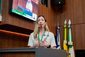 Secretária nega retirada de moradores e explica demolição de estruturas em área de risco