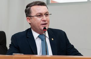 Suplente de José Medeiros declara apoio à reeleição de Otaviano Pivetta; veja vídeo