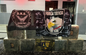 Gefron ajuda na apreensão de 500 kg de cocaína; droga foi localizada em uma pista de pouso