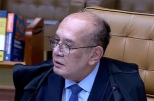 Ministro Gilmar Mendes quer suspender julgamento até Supremo mapear ministros citados