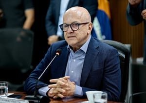 Otaviano Pivetta endurece discurso e diz: "Não toleraremos desvios e obras inacabadas"